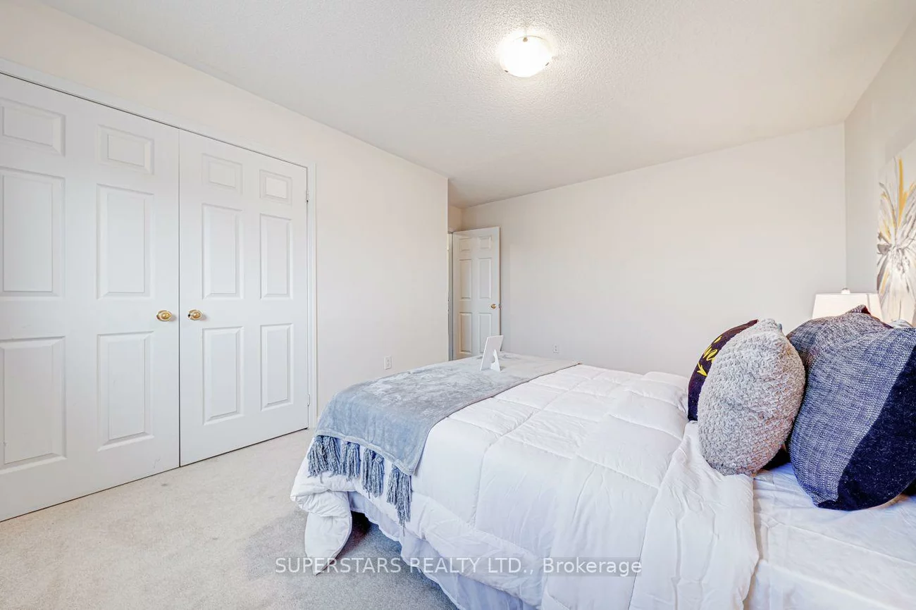 46, Majesty, Innis-Shore, Barrie