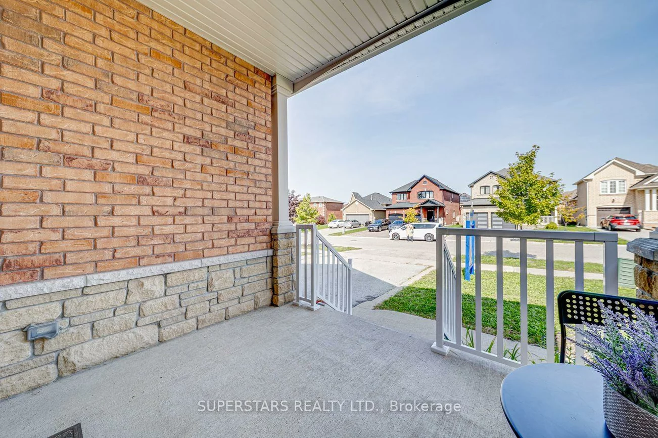 46, Majesty, Innis-Shore, Barrie