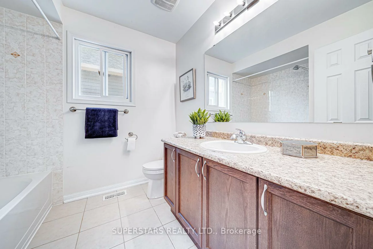 46, Majesty, Innis-Shore, Barrie