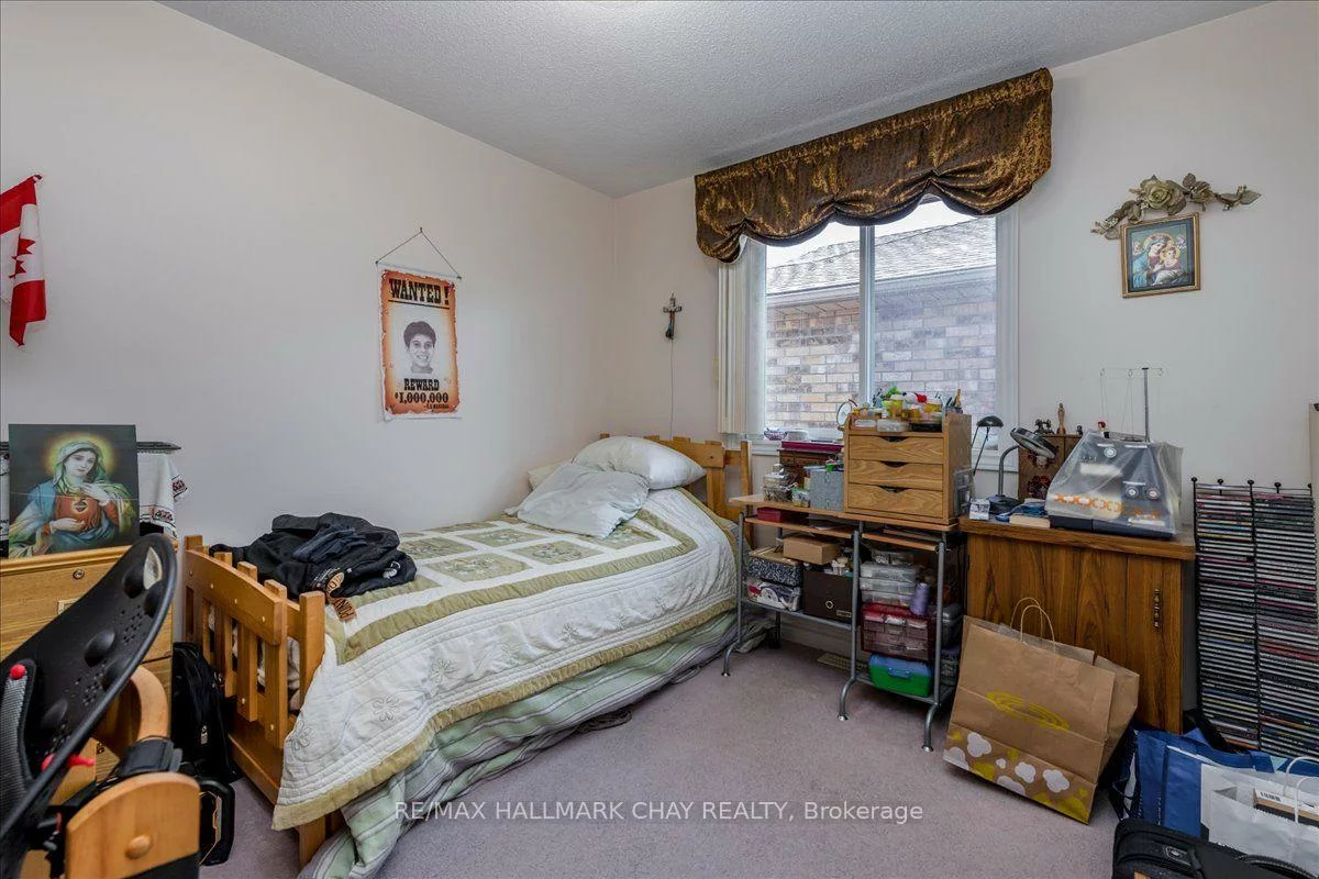 245, Pringle, Edgehill Drive, Barrie
