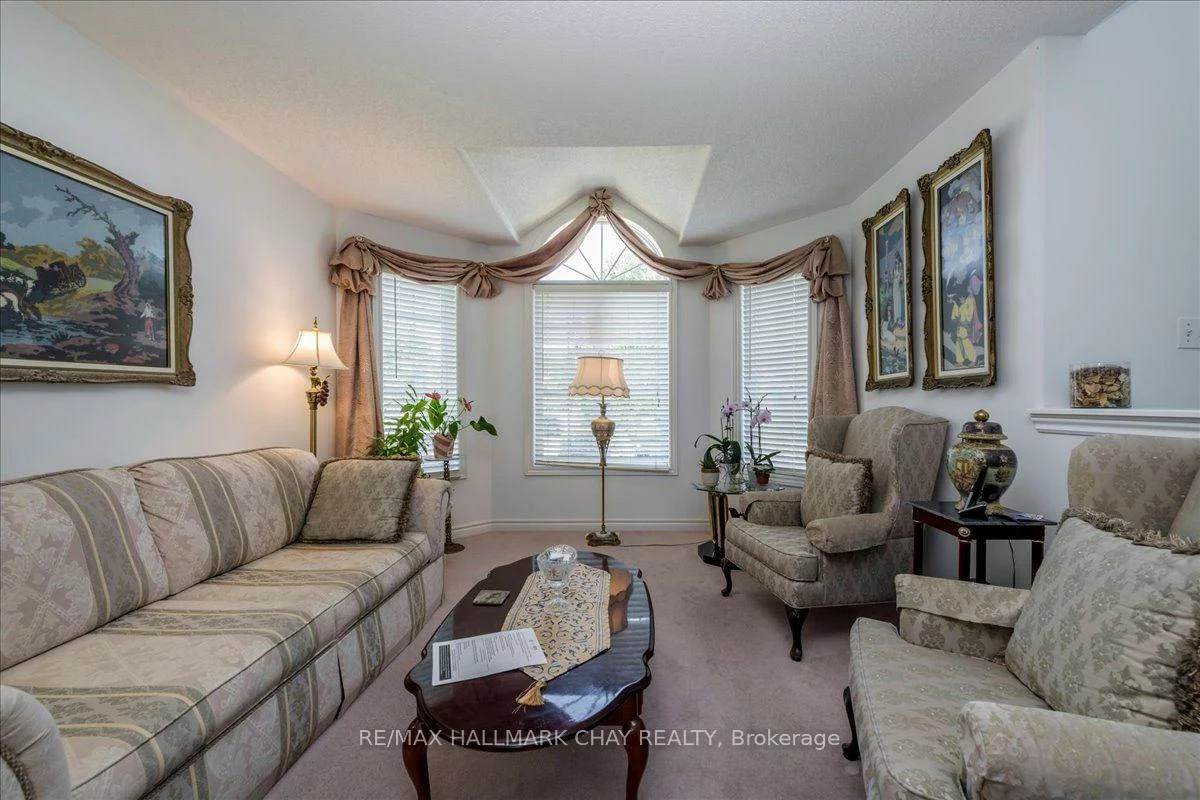 245, Pringle, Edgehill Drive, Barrie