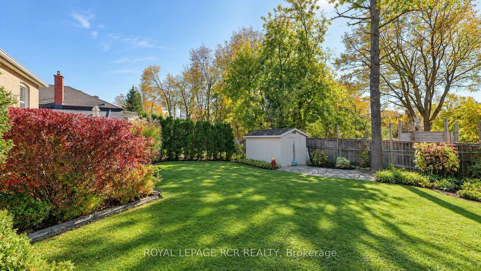26, Newton, Wellington, Barrie