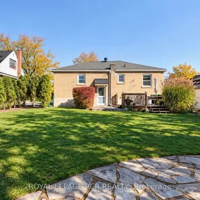 26, Newton, Wellington, Barrie