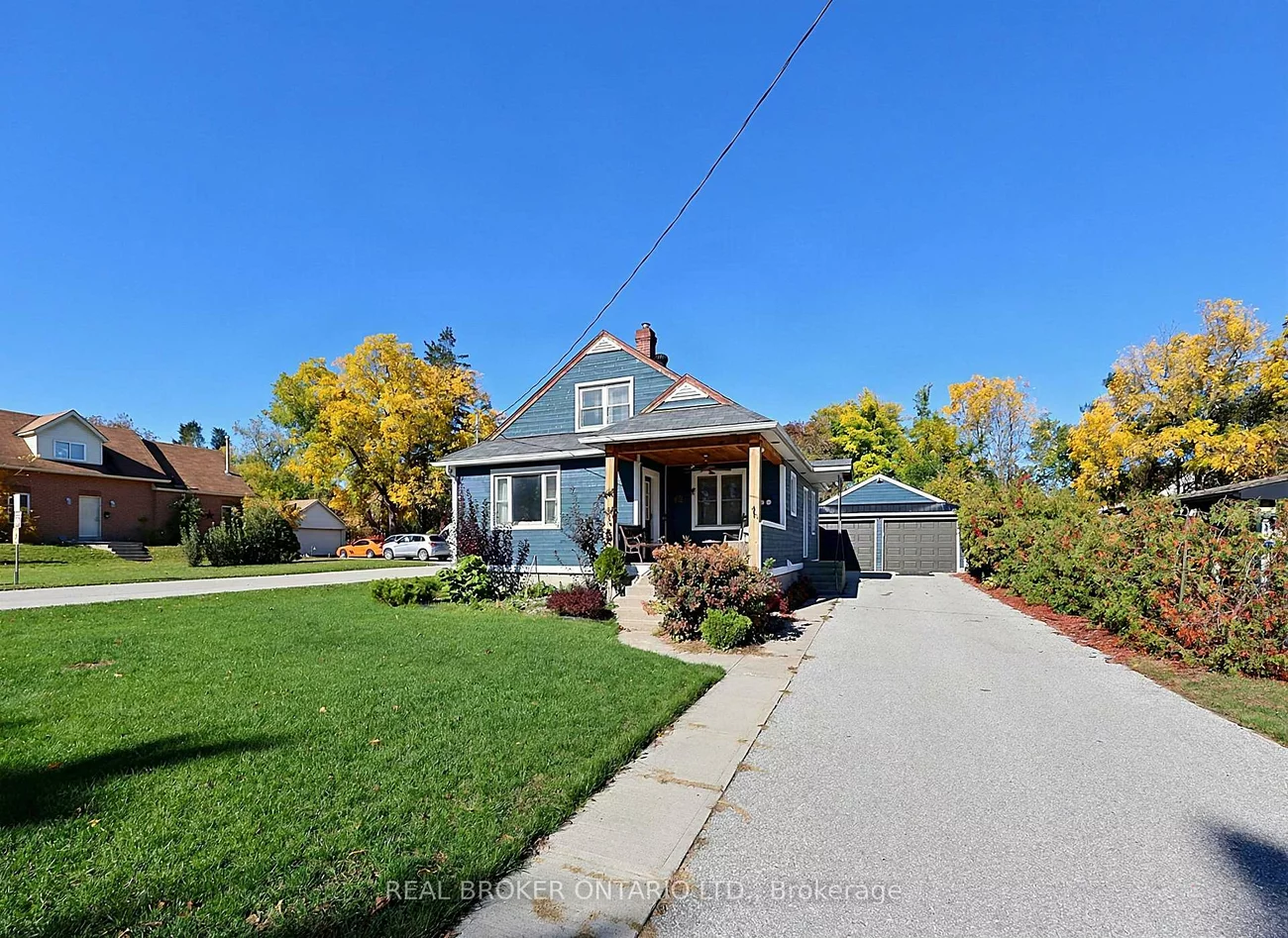 42, Donald, Queen's Park, Barrie