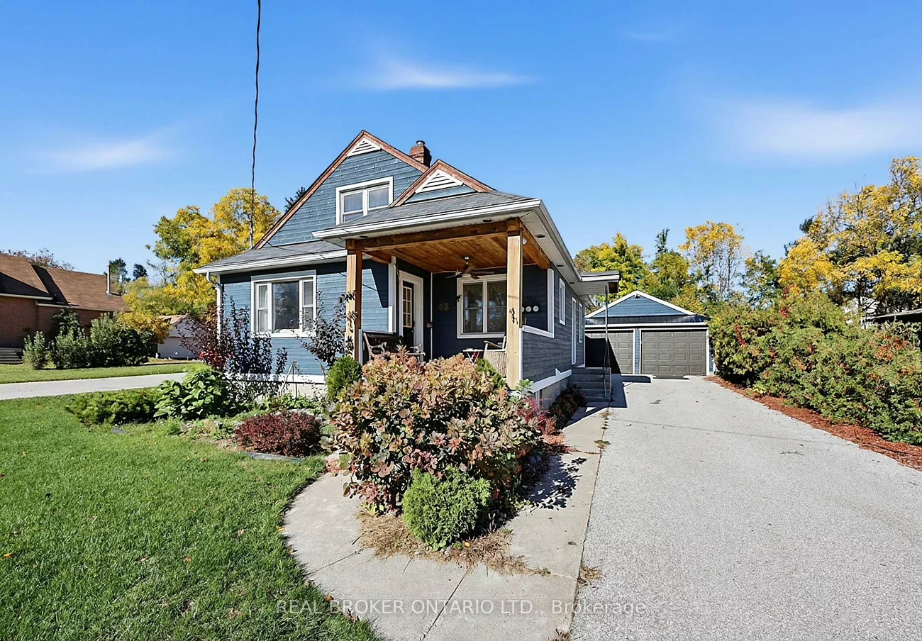 42, Donald, Queen's Park, Barrie