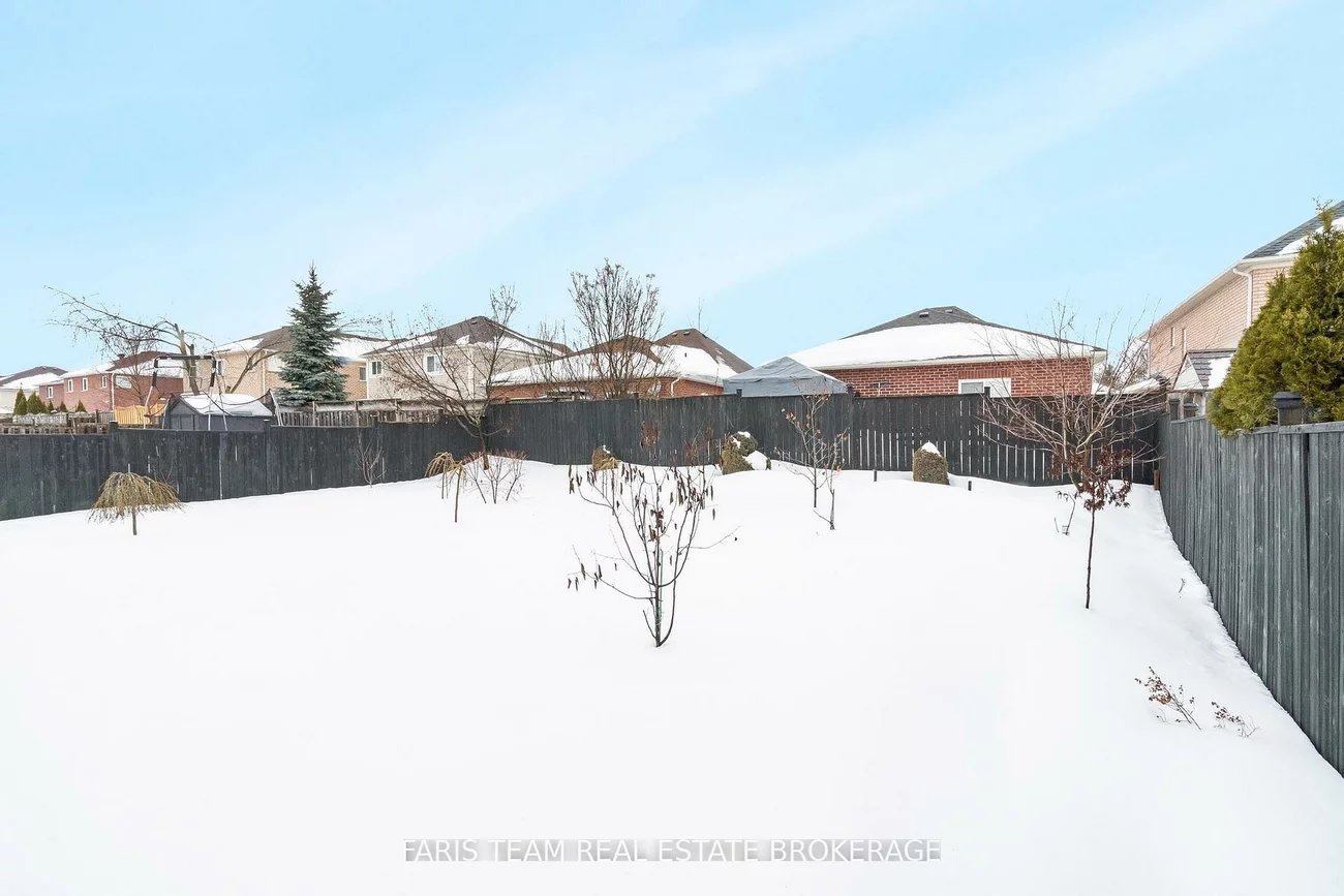 36, Connaught, Innis-Shore, Barrie