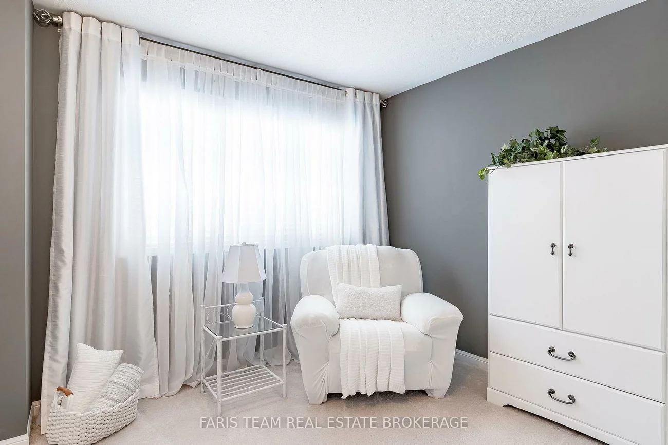 36, Connaught, Innis-Shore, Barrie