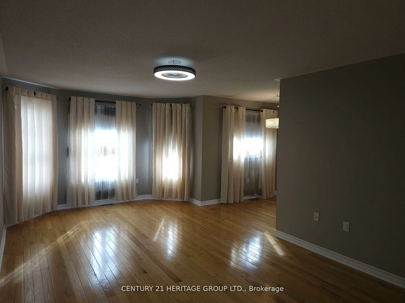 161, Metcalfe, Bradford, Bradford West Gwillimbury