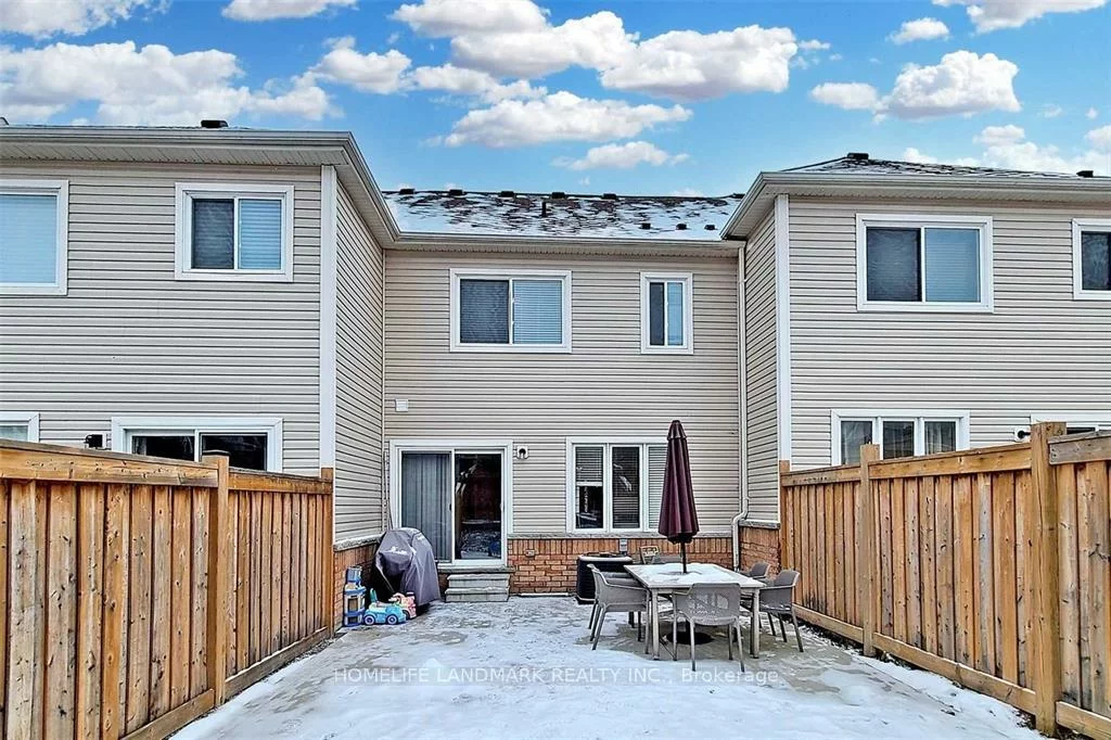 225, Orr, Bradford, Bradford West Gwillimbury