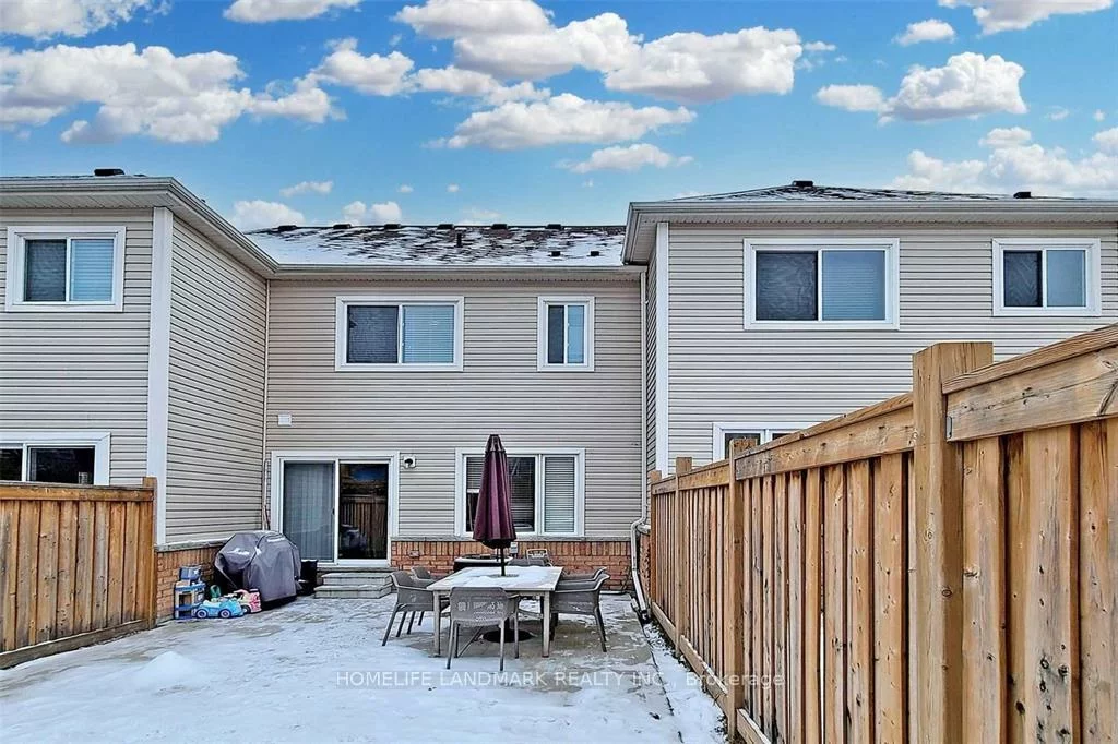 225, Orr, Bradford, Bradford West Gwillimbury