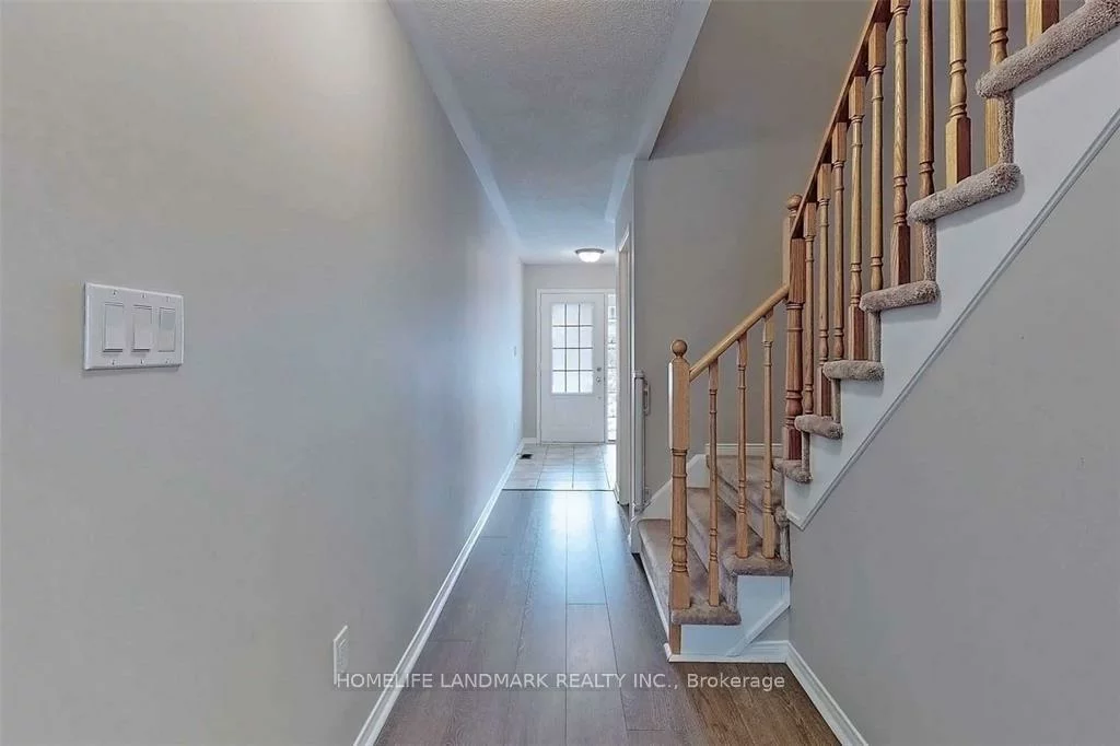 225, Orr, Bradford, Bradford West Gwillimbury