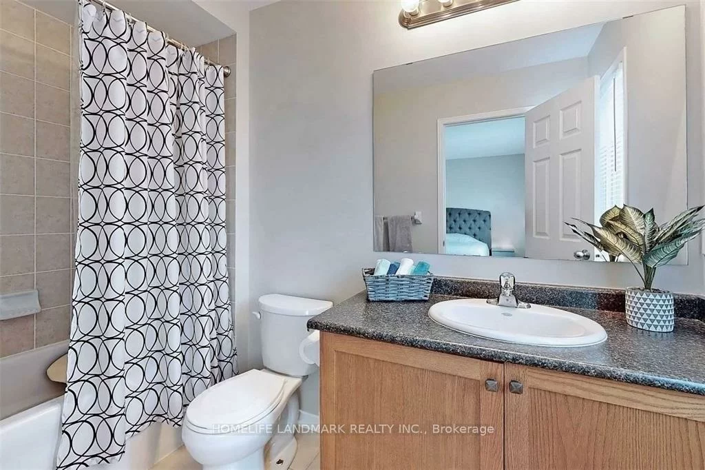 225, Orr, Bradford, Bradford West Gwillimbury