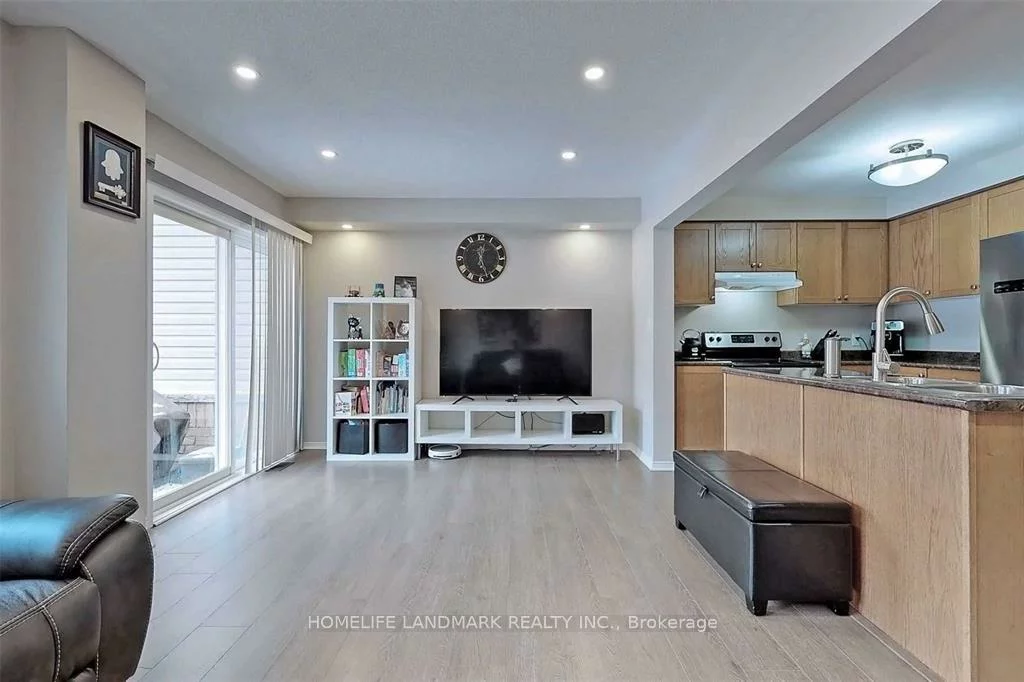 225, Orr, Bradford, Bradford West Gwillimbury
