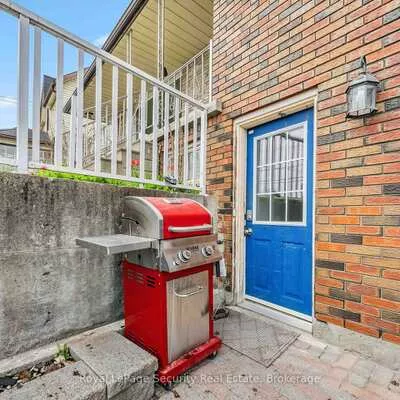 97, John, Bradford, Bradford West Gwillimbury