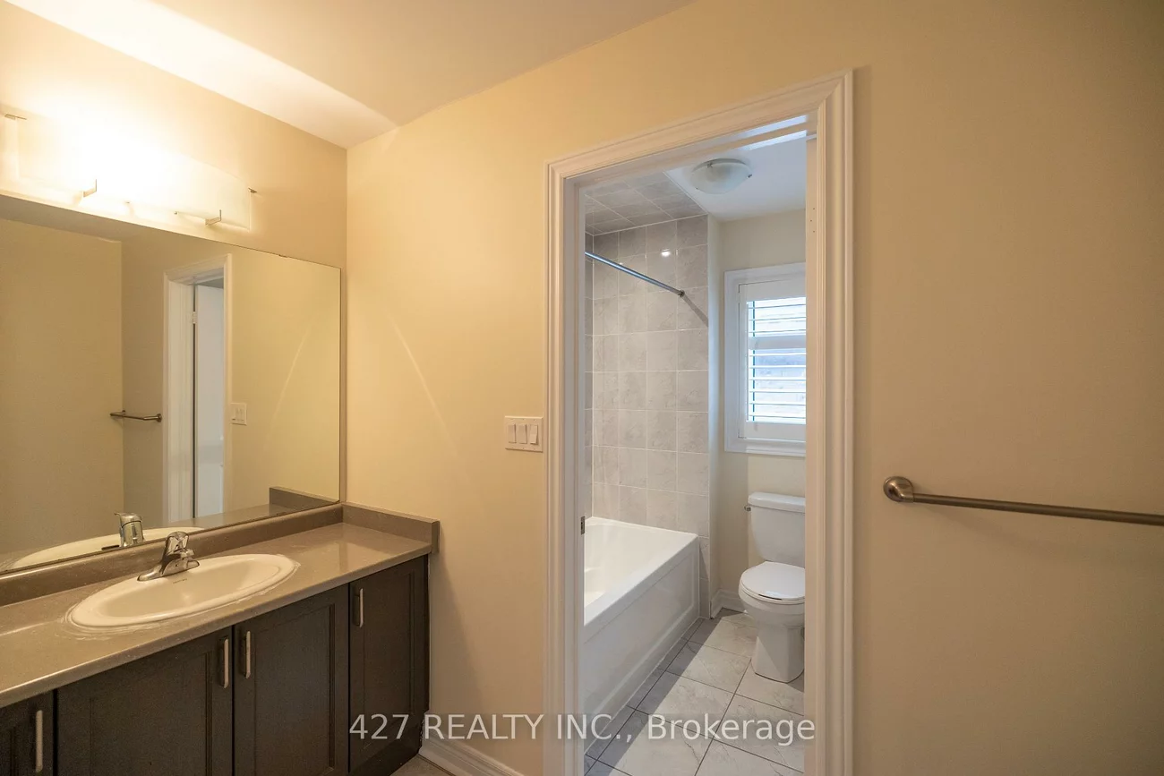 60, Barrow, Bradford, Bradford West Gwillimbury