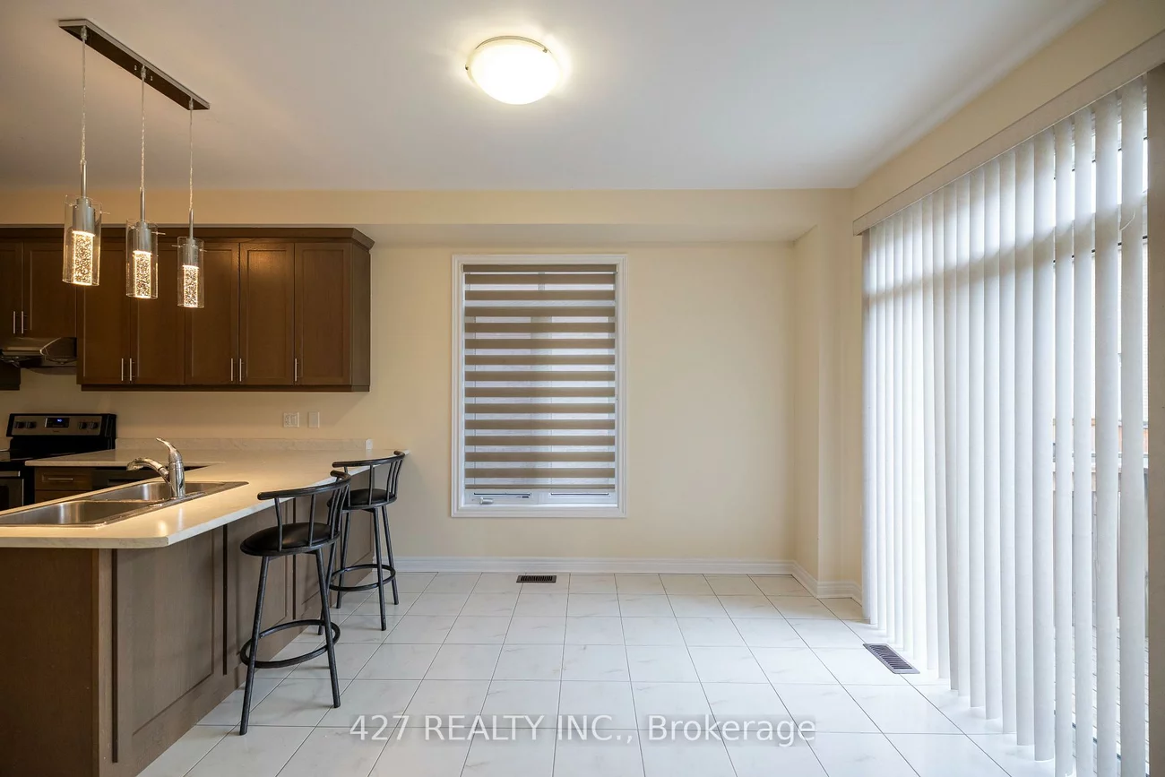 60, Barrow, Bradford, Bradford West Gwillimbury