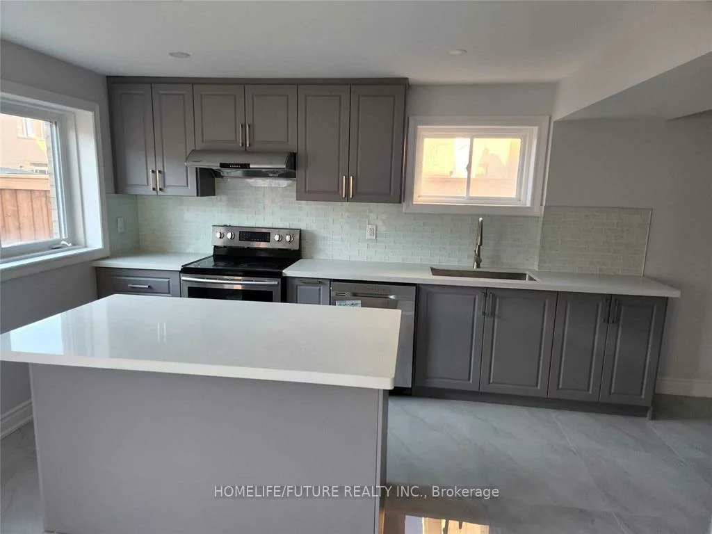 109, Milby, Bradford, Bradford West Gwillimbury