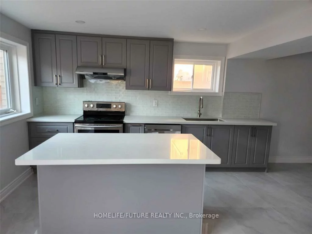 109, Milby, Bradford, Bradford West Gwillimbury