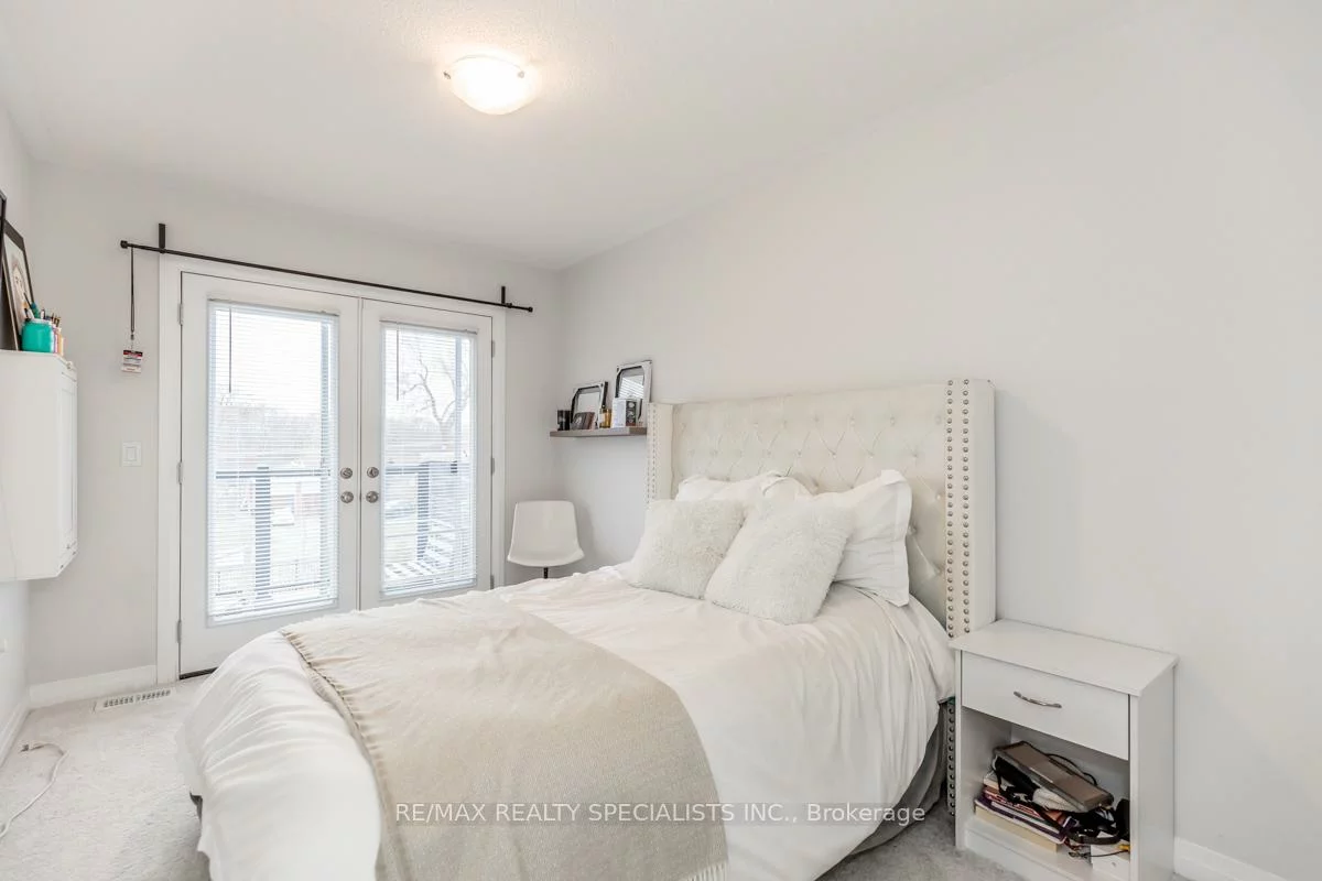 147, Landolfi, Bradford, Bradford West Gwillimbury