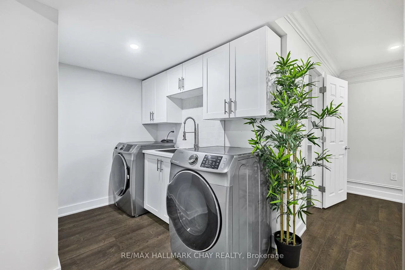 23, Tyndall, Bradford, Bradford West Gwillimbury