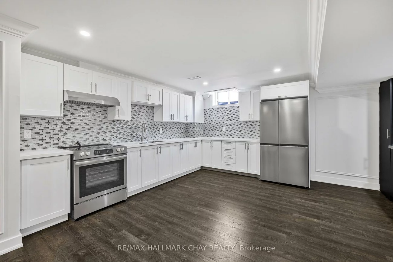 23, Tyndall, Bradford, Bradford West Gwillimbury