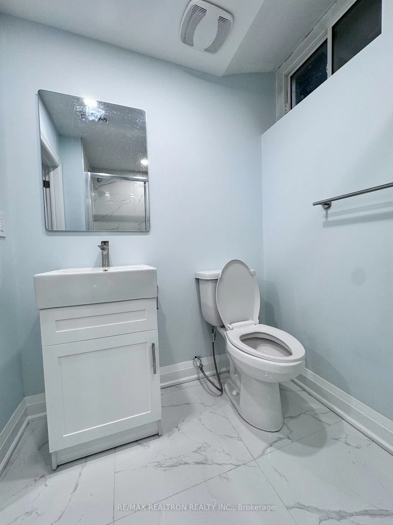 101, Milby, Bradford, Bradford West Gwillimbury
