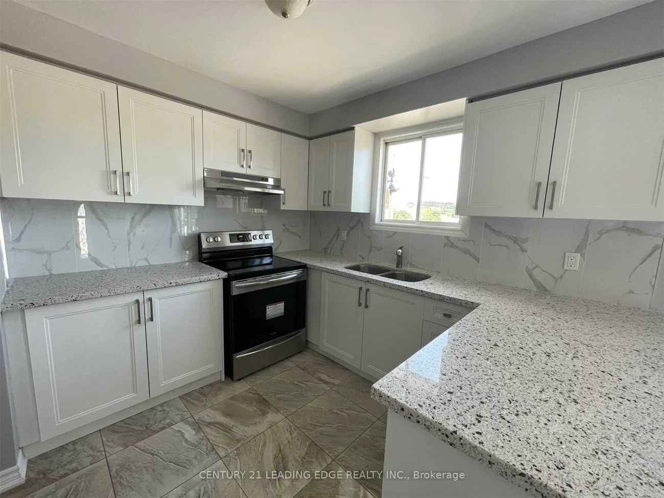 438, Colborne, Bradford, Bradford West Gwillimbury