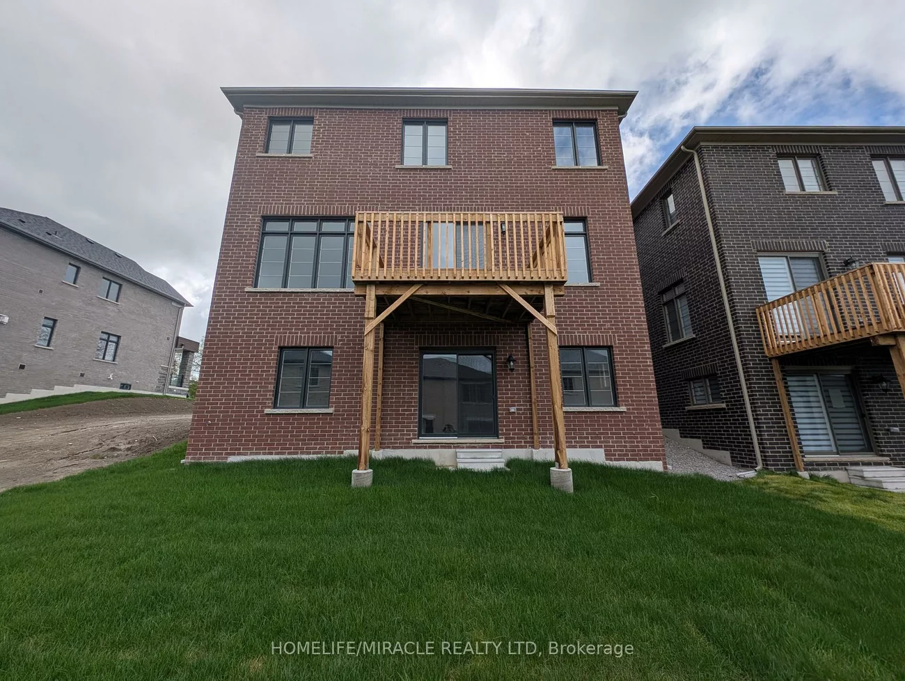 6, Wraggs, Bond Head, Bradford West Gwillimbury