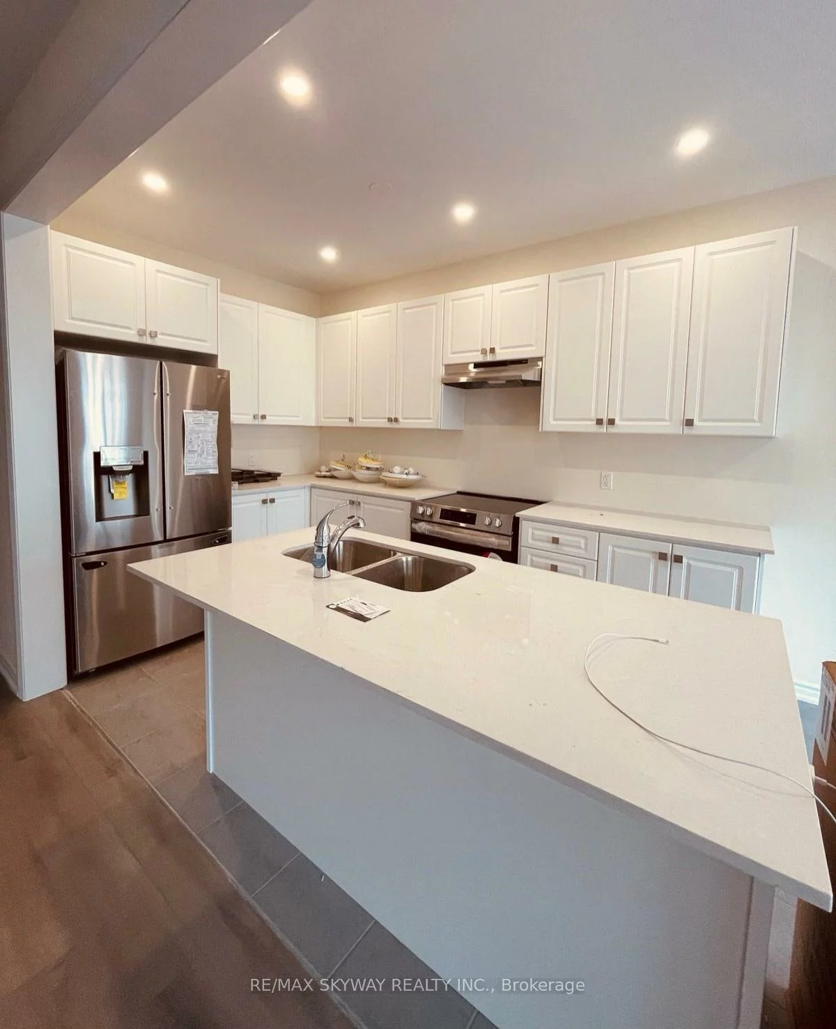 99, Jonkman, Bradford, Bradford West Gwillimbury