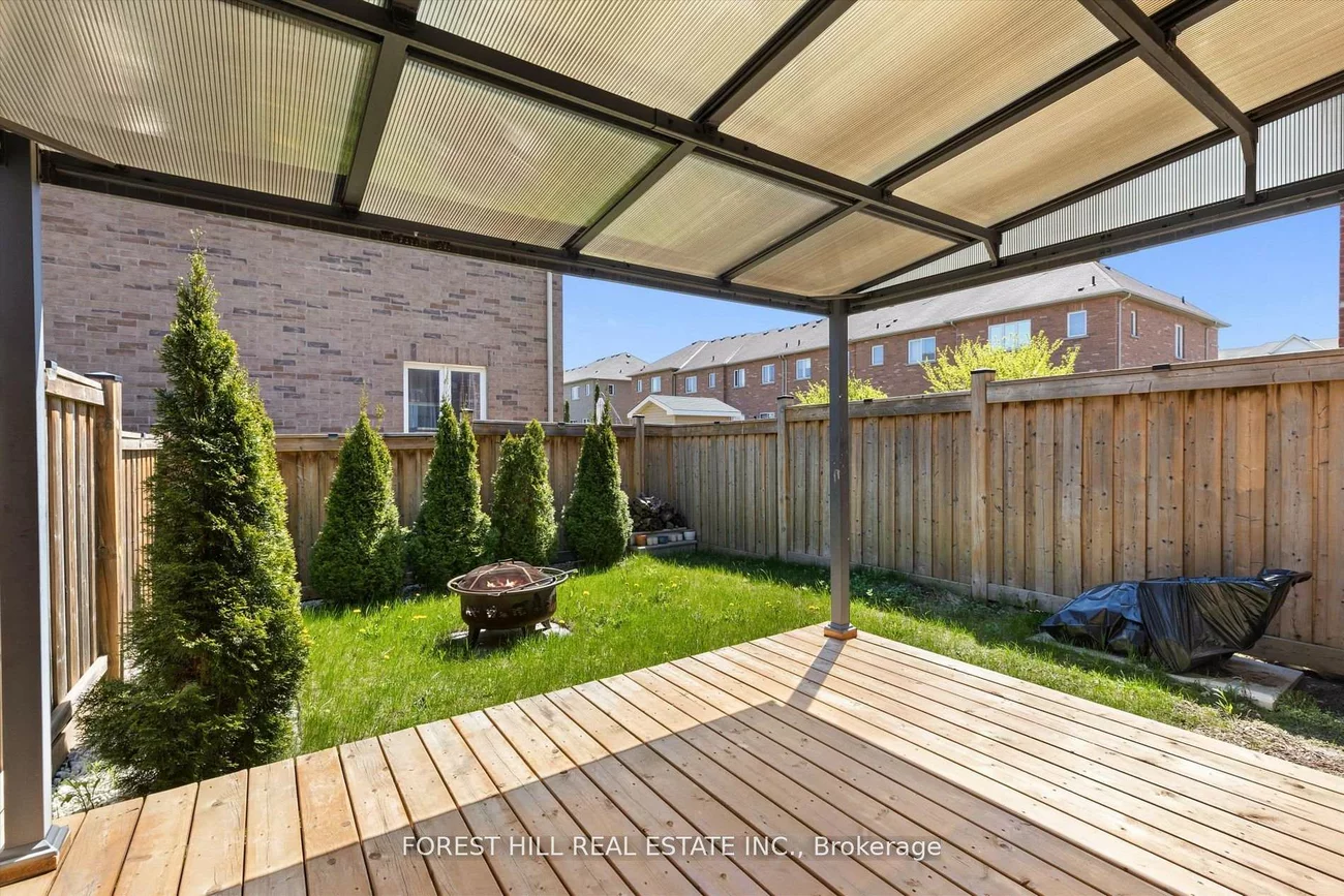 52, Luisa, Bradford, Bradford West Gwillimbury