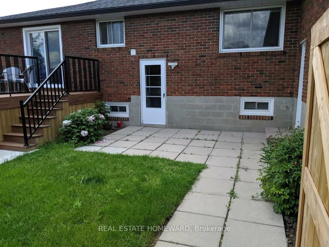 76, Luxury, Bradford, Bradford West Gwillimbury