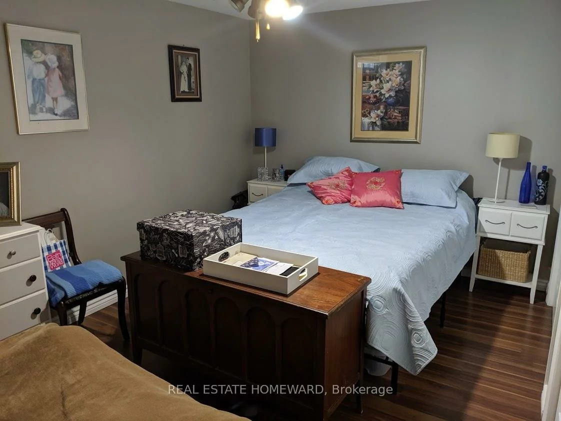 76, Luxury, Bradford, Bradford West Gwillimbury