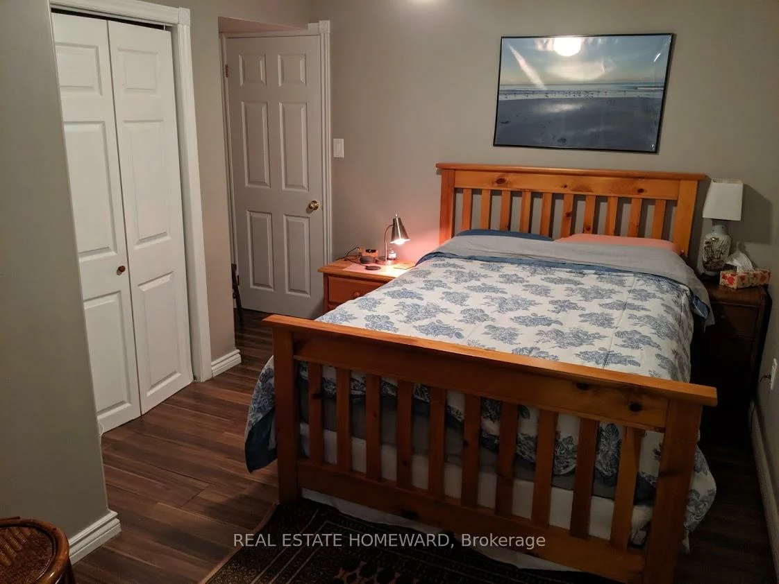 76, Luxury, Bradford, Bradford West Gwillimbury