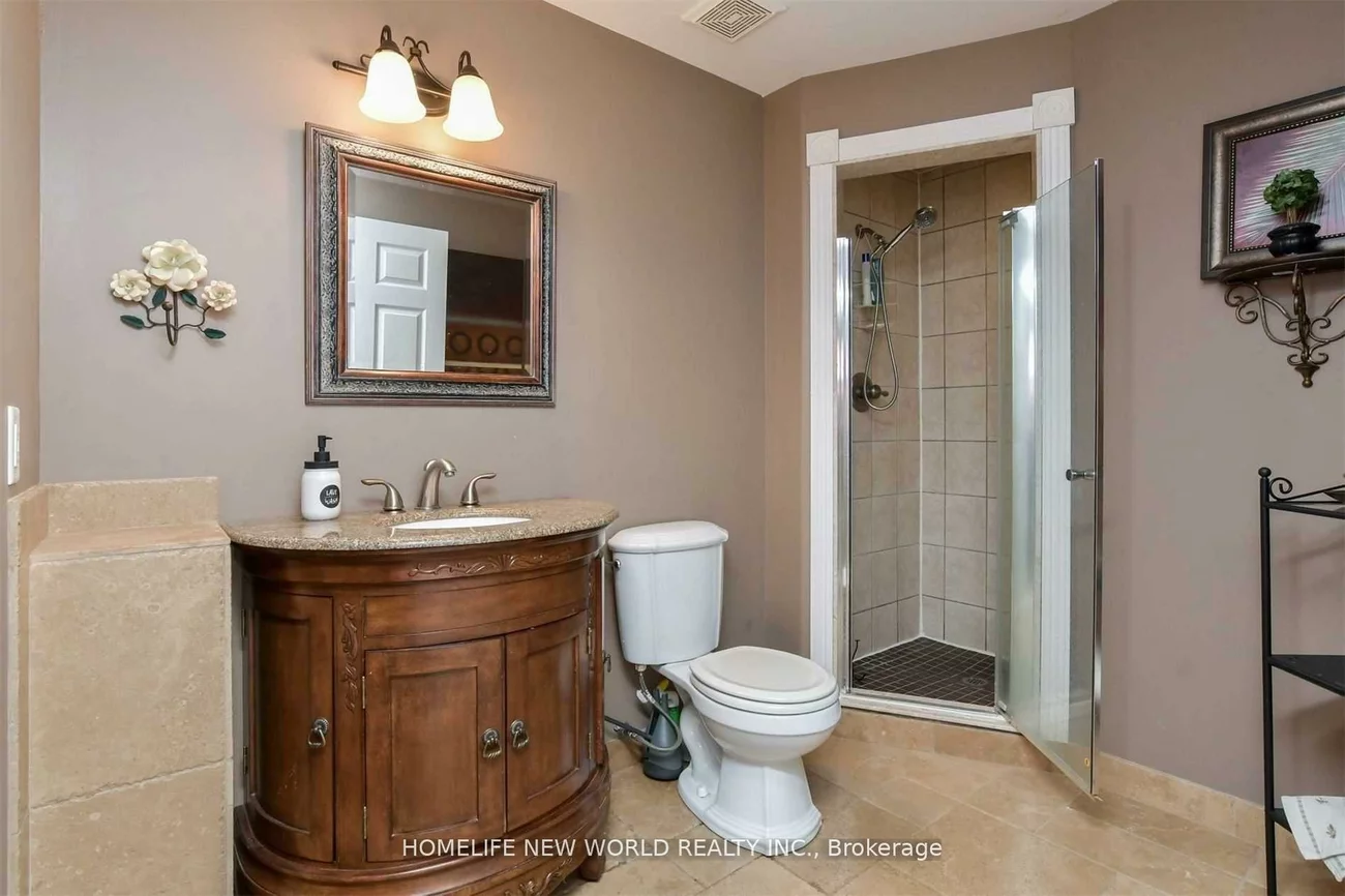 32, Smith, Bradford, Bradford West Gwillimbury