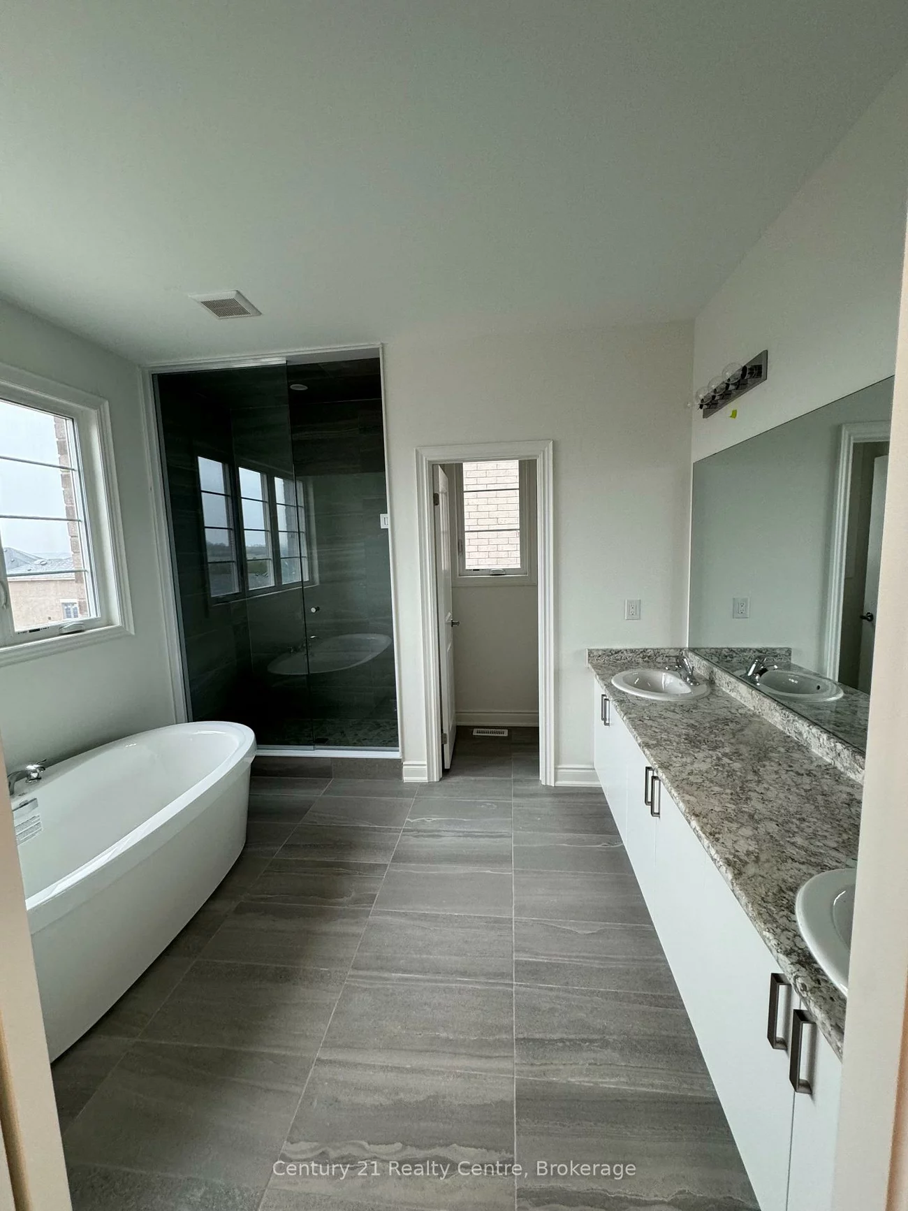 18, Wraggs, Bond Head, Bradford West Gwillimbury