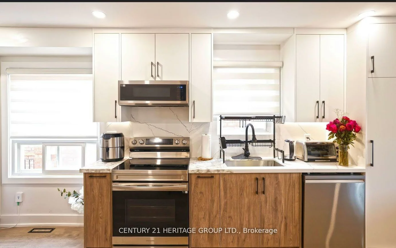111, Hudson, Bradford, Bradford West Gwillimbury