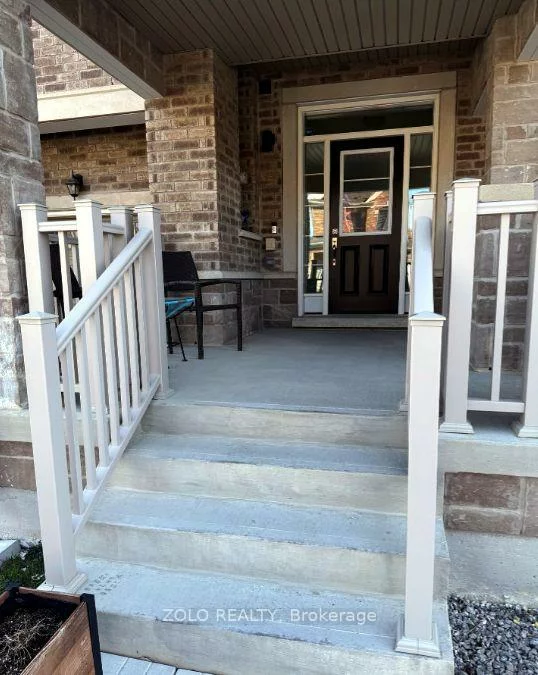 37, Montrose, Bradford, Bradford West Gwillimbury
