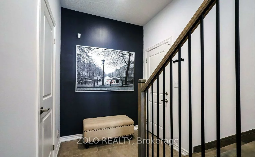 37, Montrose, Bradford, Bradford West Gwillimbury