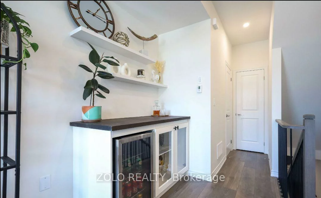 37, Montrose, Bradford, Bradford West Gwillimbury