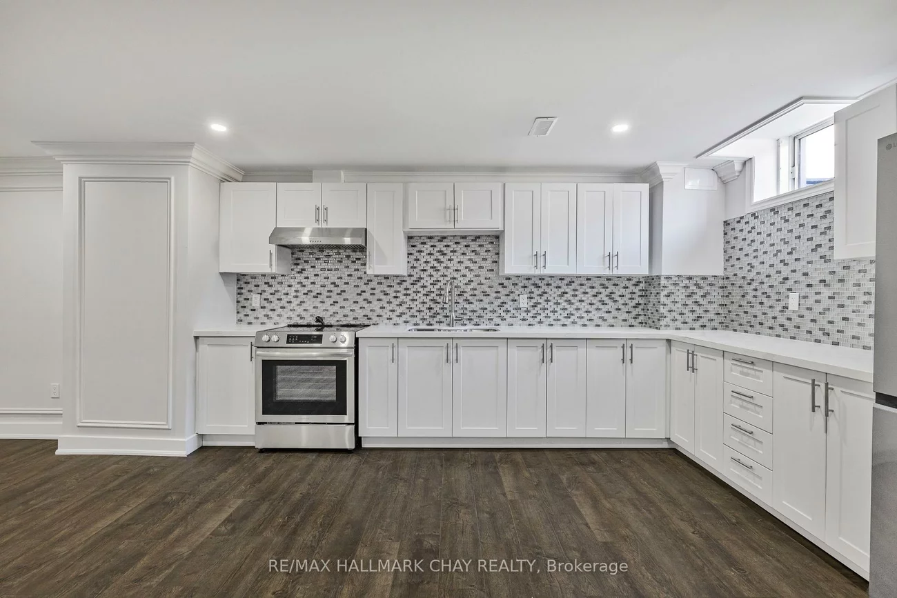 23, Tyndall, Bradford, Bradford West Gwillimbury