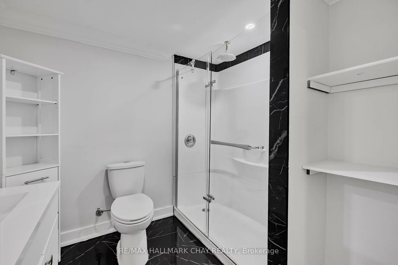 23, Tyndall, Bradford, Bradford West Gwillimbury