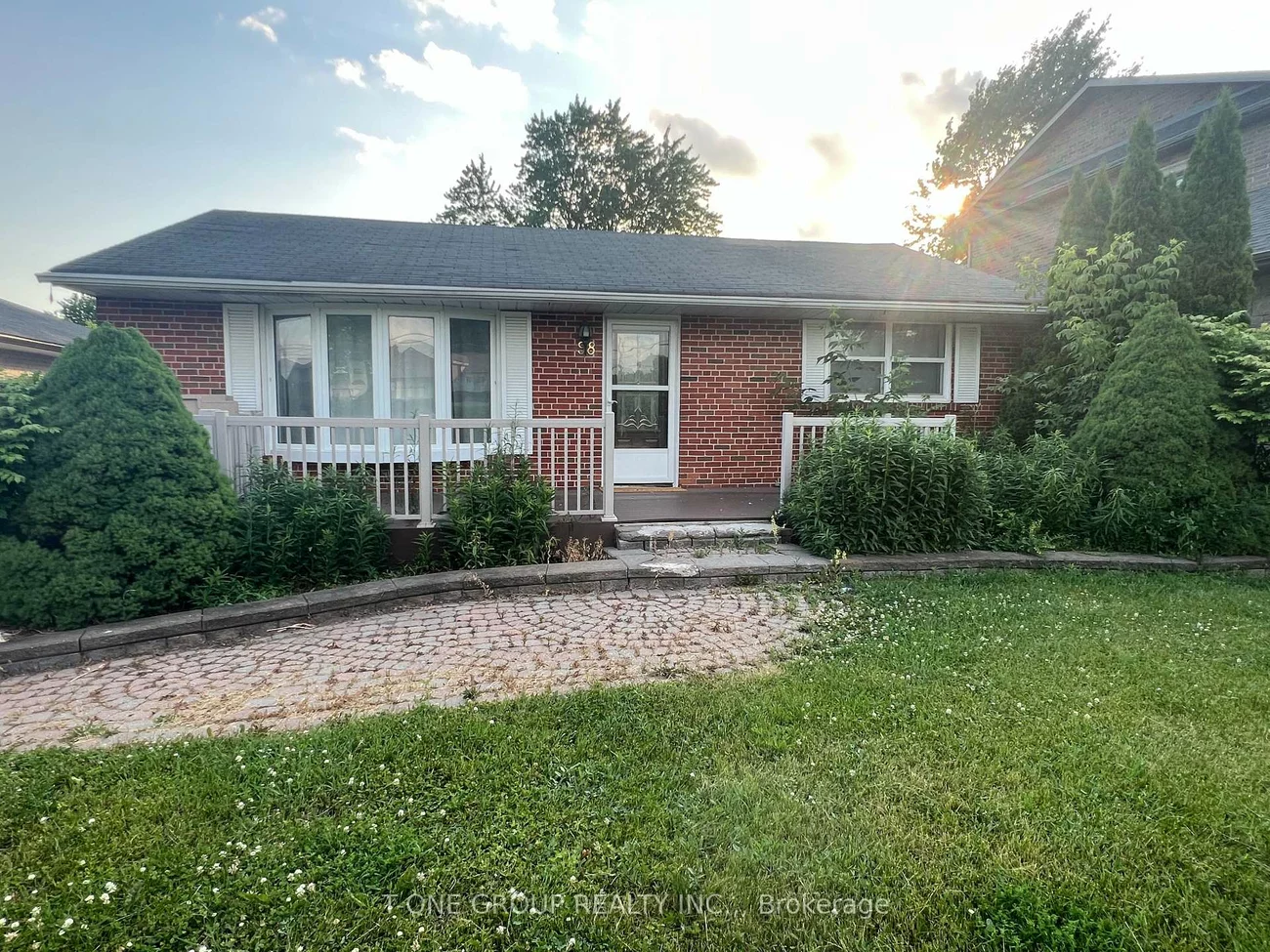 98, Thornton, Bradford, Bradford West Gwillimbury