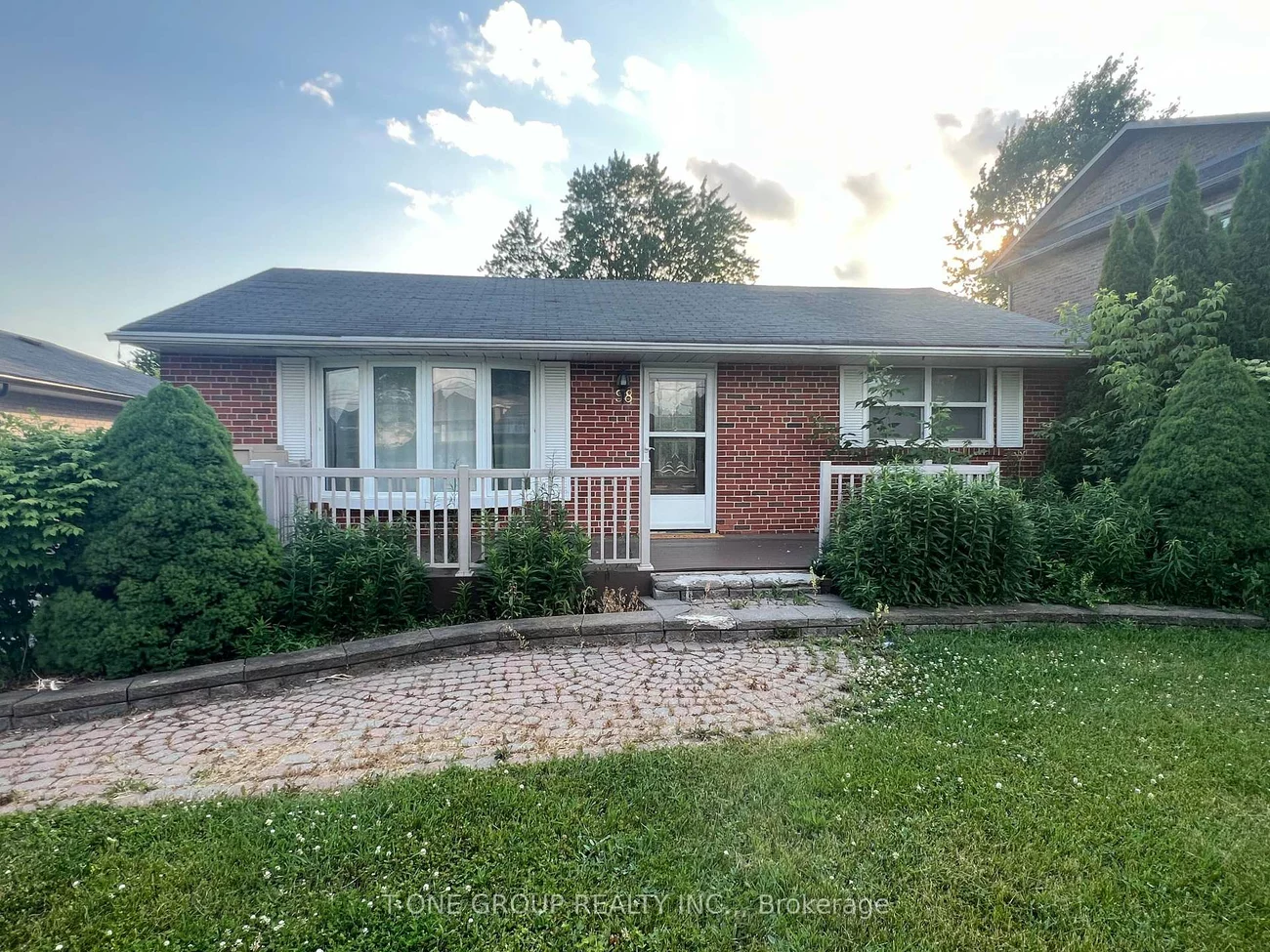 98, Thornton, Bradford, Bradford West Gwillimbury