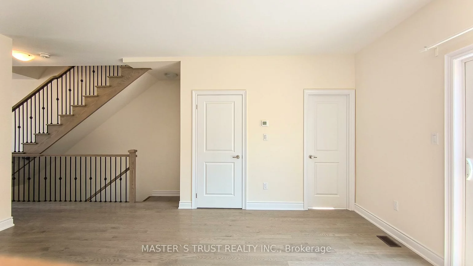 45, Elgin, Bradford, Bradford West Gwillimbury