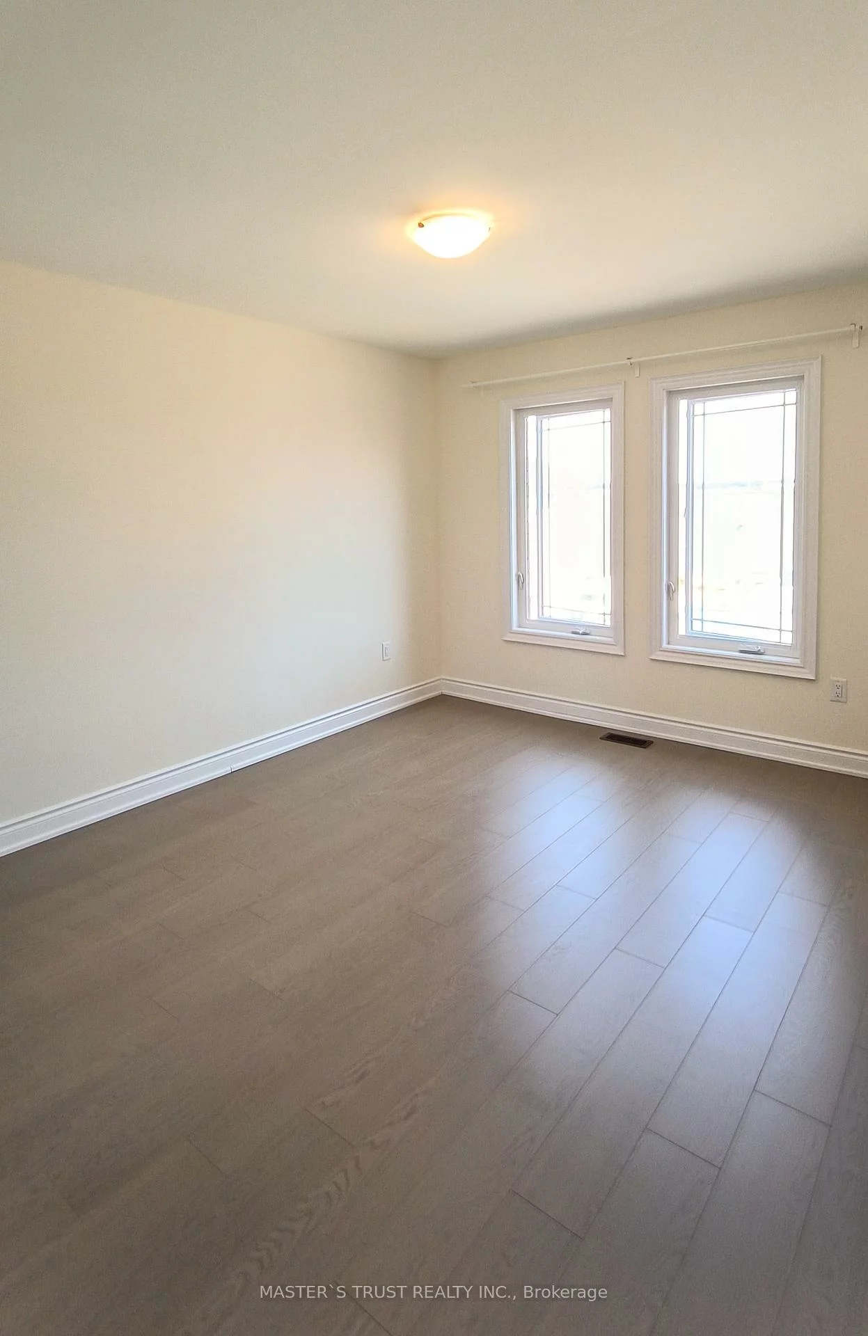 45, Elgin, Bradford, Bradford West Gwillimbury