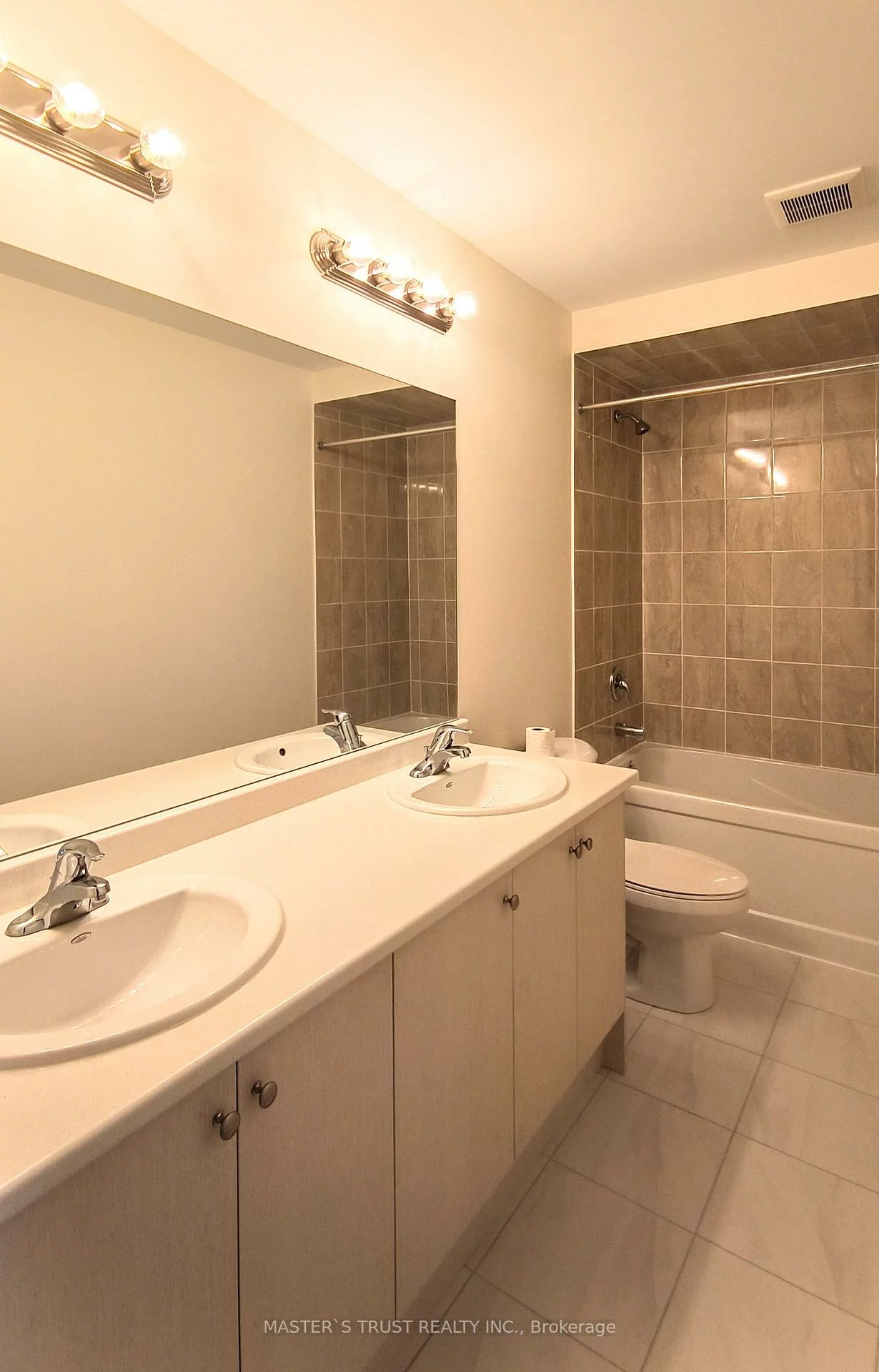 45, Elgin, Bradford, Bradford West Gwillimbury