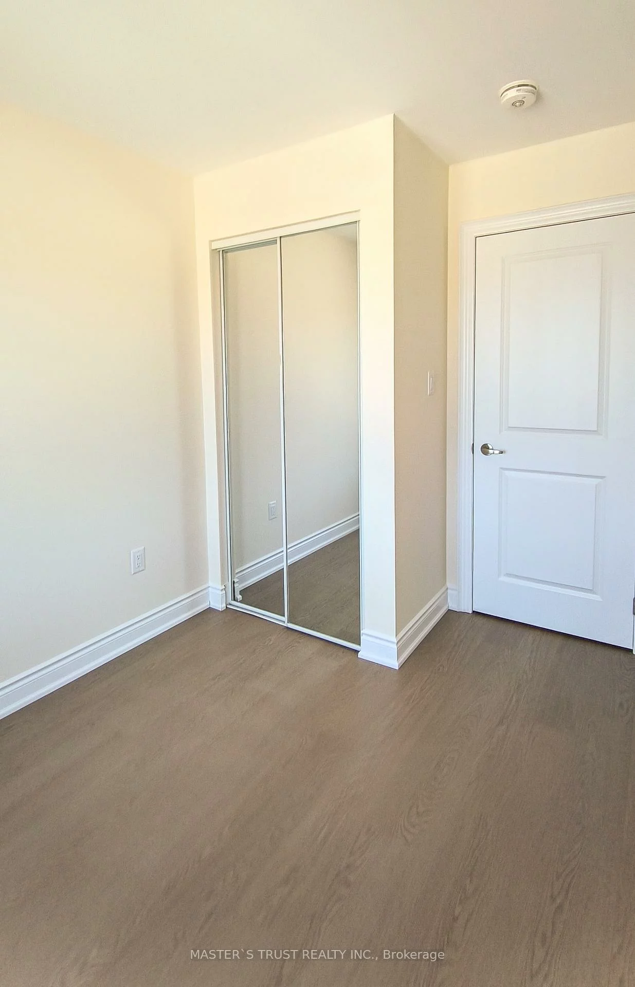 45, Elgin, Bradford, Bradford West Gwillimbury