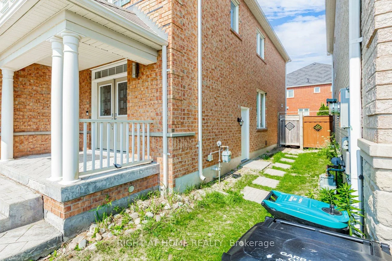 184, Summerlyn, Bradford, Bradford West Gwillimbury