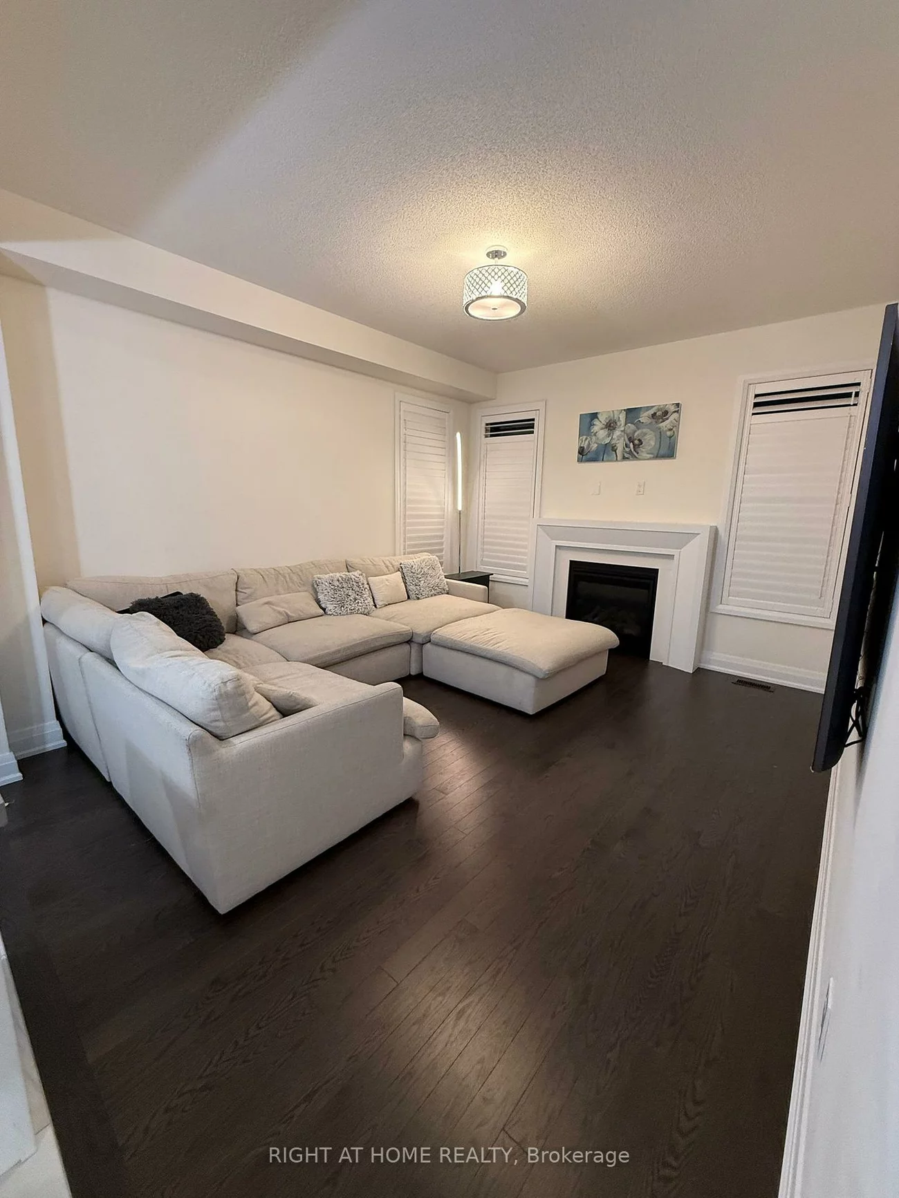 74, Westlake, Bradford, Bradford West Gwillimbury