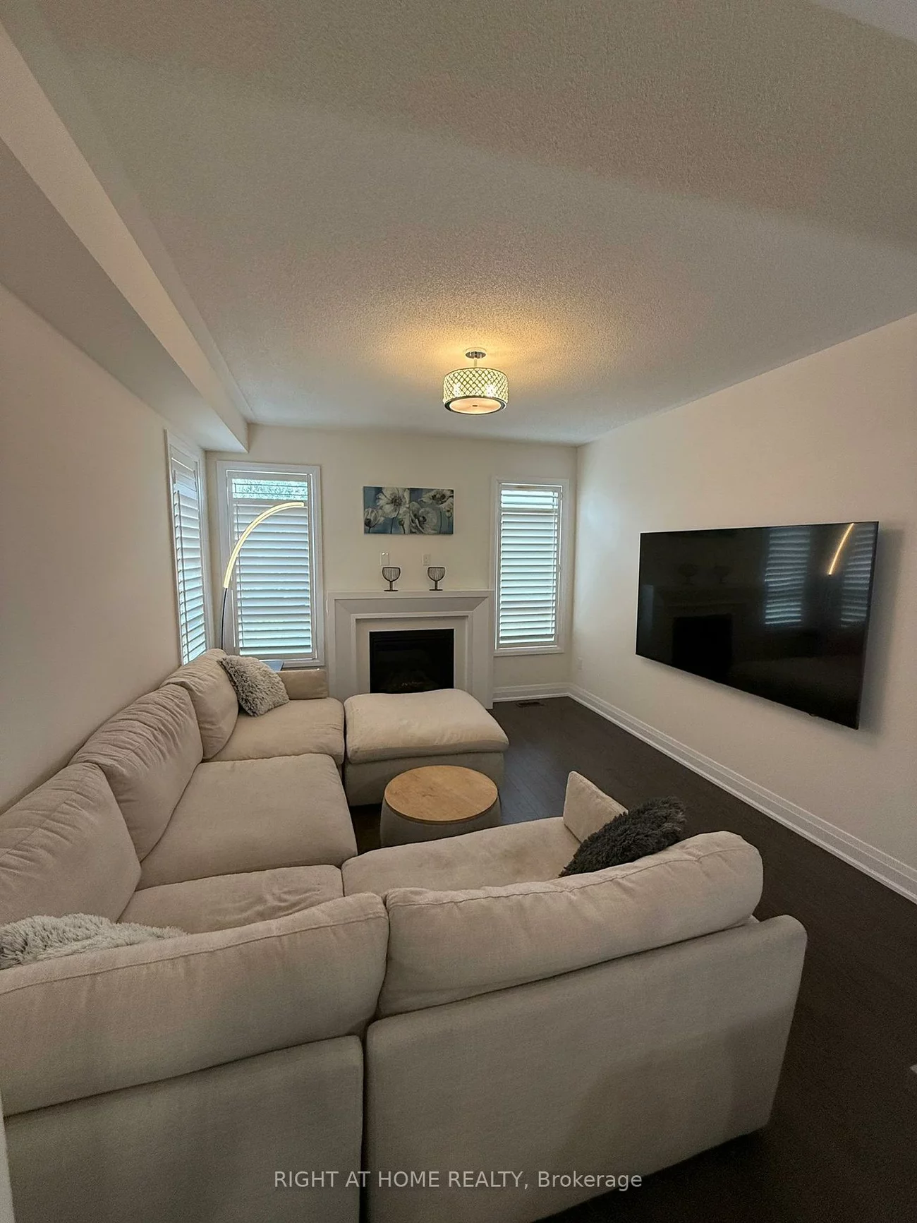 74, Westlake, Bradford, Bradford West Gwillimbury